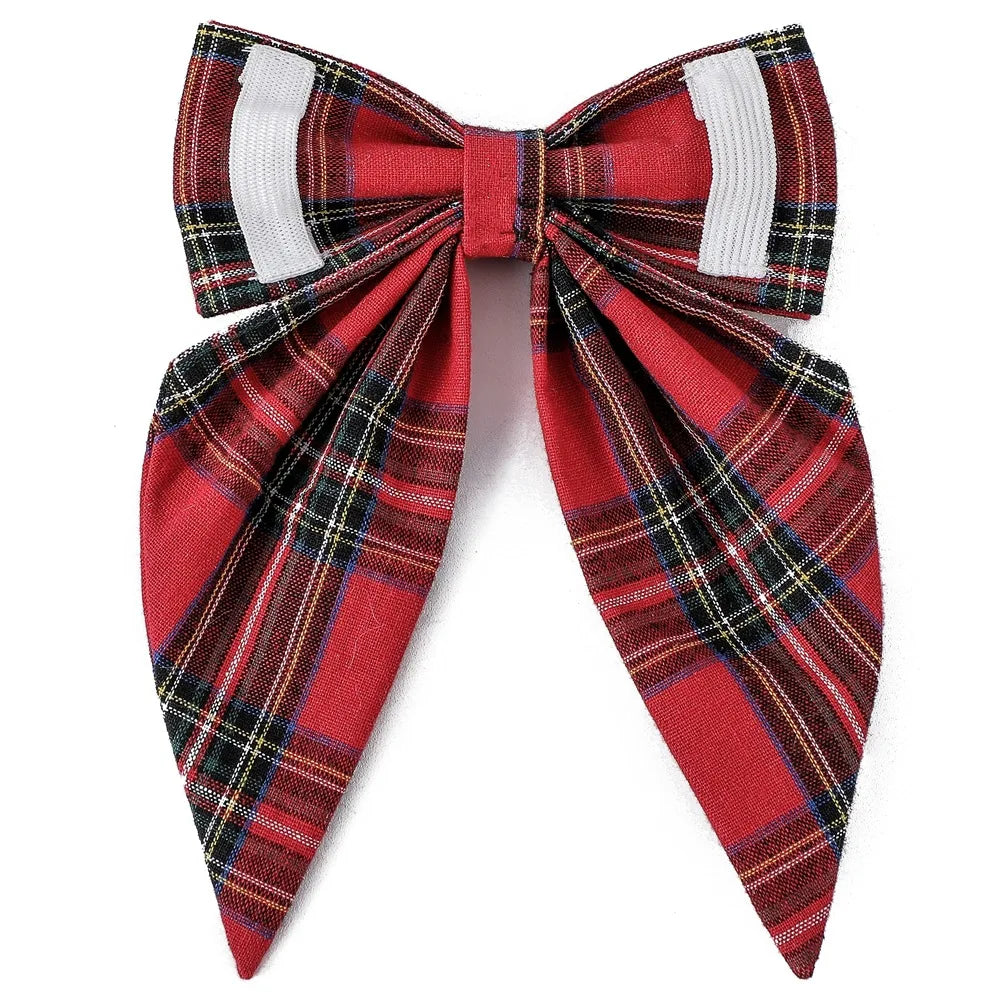Christmas Dog Collar with Festive Bow – Adjustable & Safe
