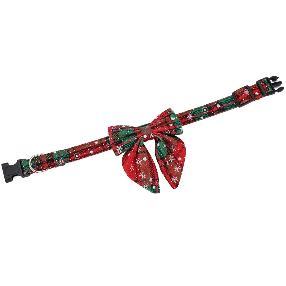 Christmas Dog Collar with Festive Bow – Adjustable & Safe