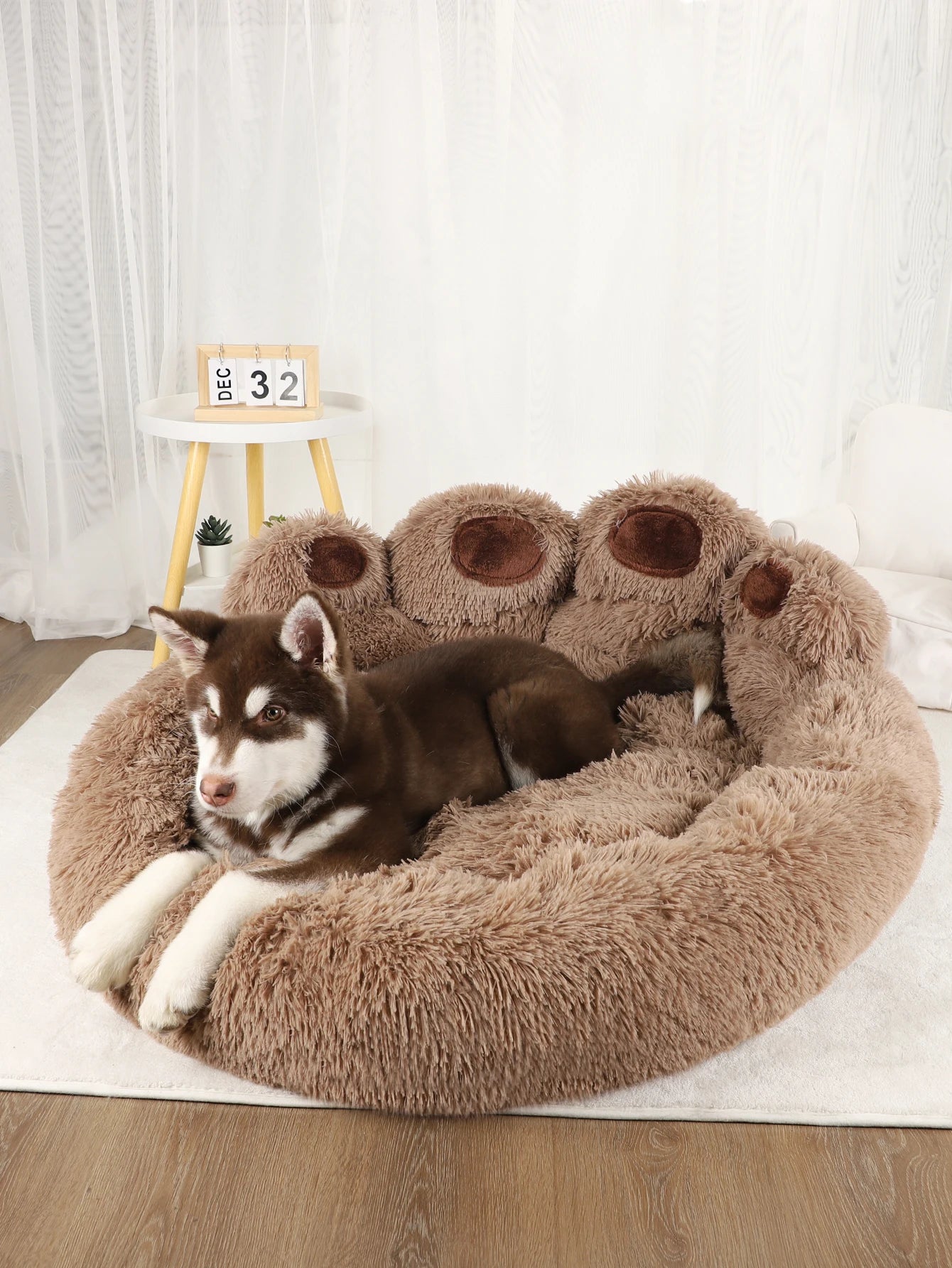 Fluffy Paw-Shaped Dog Bed for Small to Large Pets