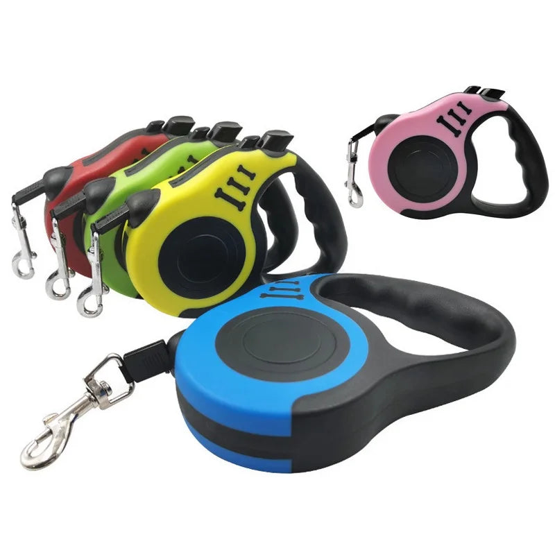 Retractable flexi dog leash in black with anti-slip handle and 3M or 5M nylon cord, designed for dogs of all sizes.