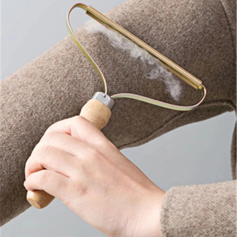 Portable Pet Hair &amp; Lint Remover – Manual Brush for Clothes, Carpets &amp; Upholstery