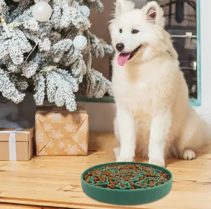 Christmas-Themed Silicone Slow Feeder Bowl – Fun &amp; Stress-Free Mealtime