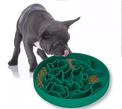 Christmas-Themed Silicone Slow Feeder Bowl – Fun &amp; Stress-Free Mealtime