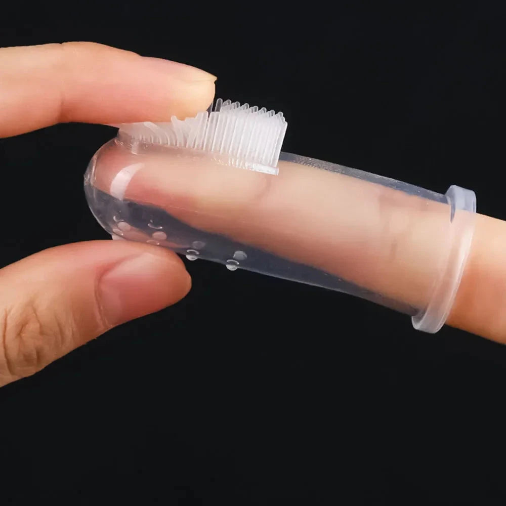Portable Finger Toothbrush for Pets – Lightweight &amp; Easy to Clean
