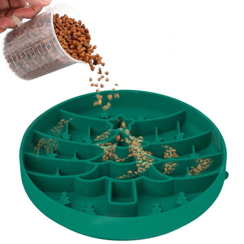 Christmas-Themed Silicone Slow Feeder Bowl – Fun &amp; Stress-Free Mealtime