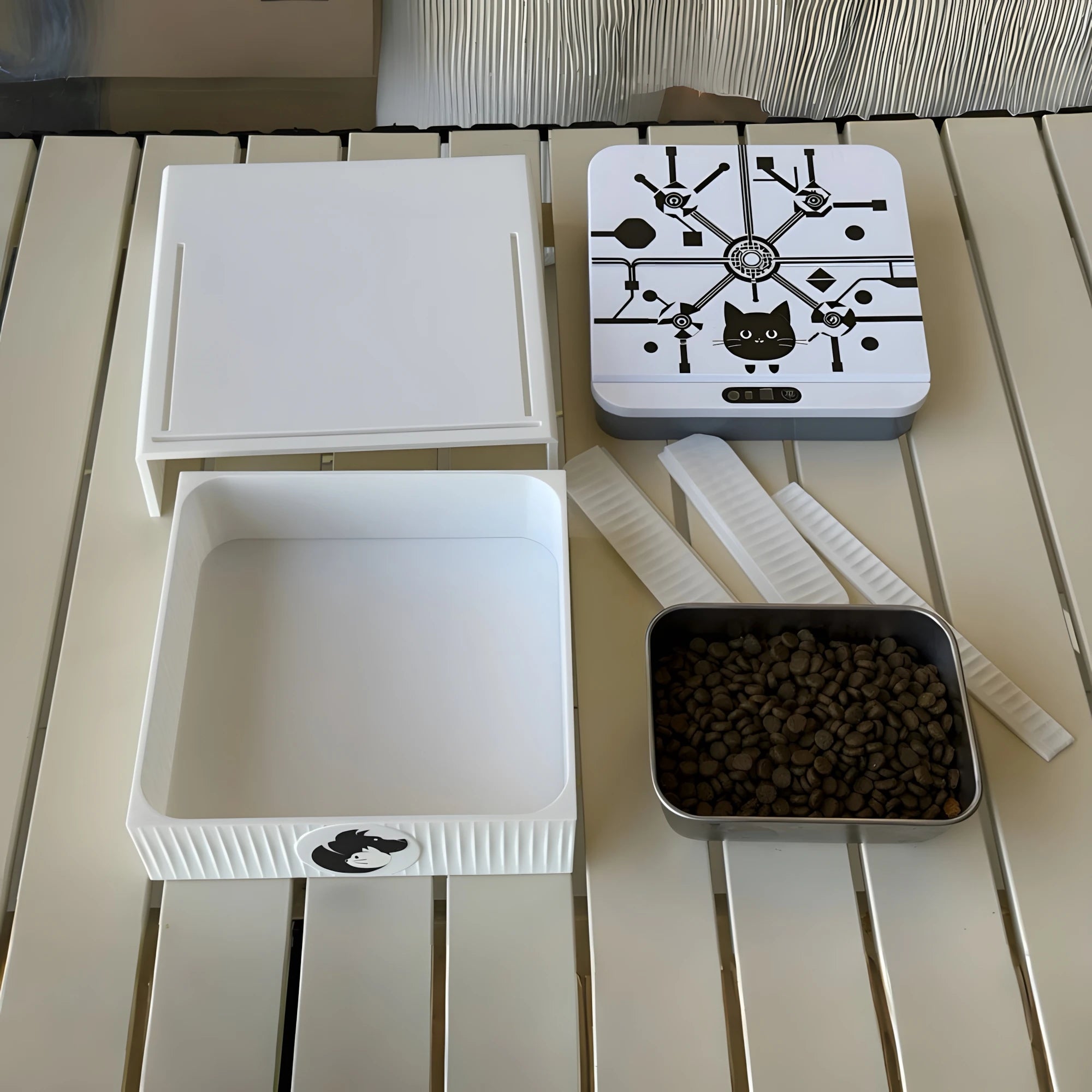 Smart RFID Cat Feeder – Automatic, Rechargeable &amp; Infrared-Sensing